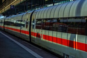 train, railway station, transportation, transport, railroad, railway, rail, rail traffic, platform, central station, deutsche bahn, germany, deutsche bahn, deutsche bahn, deutsche bahn, deutsche bahn, deutsche bahn, ICE, fast trains